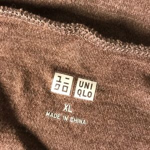 NWOT uniqlo chocolate turtle neck